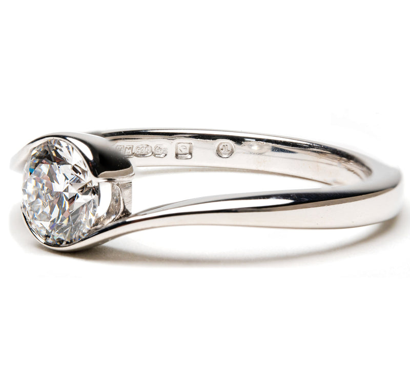 Fairtrade 18ct White Gold Solitaire Crossover Engagement Ring
